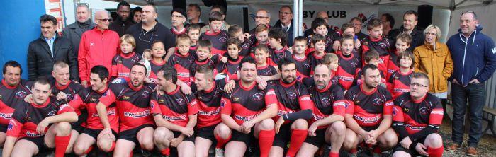 Le rugby club de la manse en rouge et noir reference